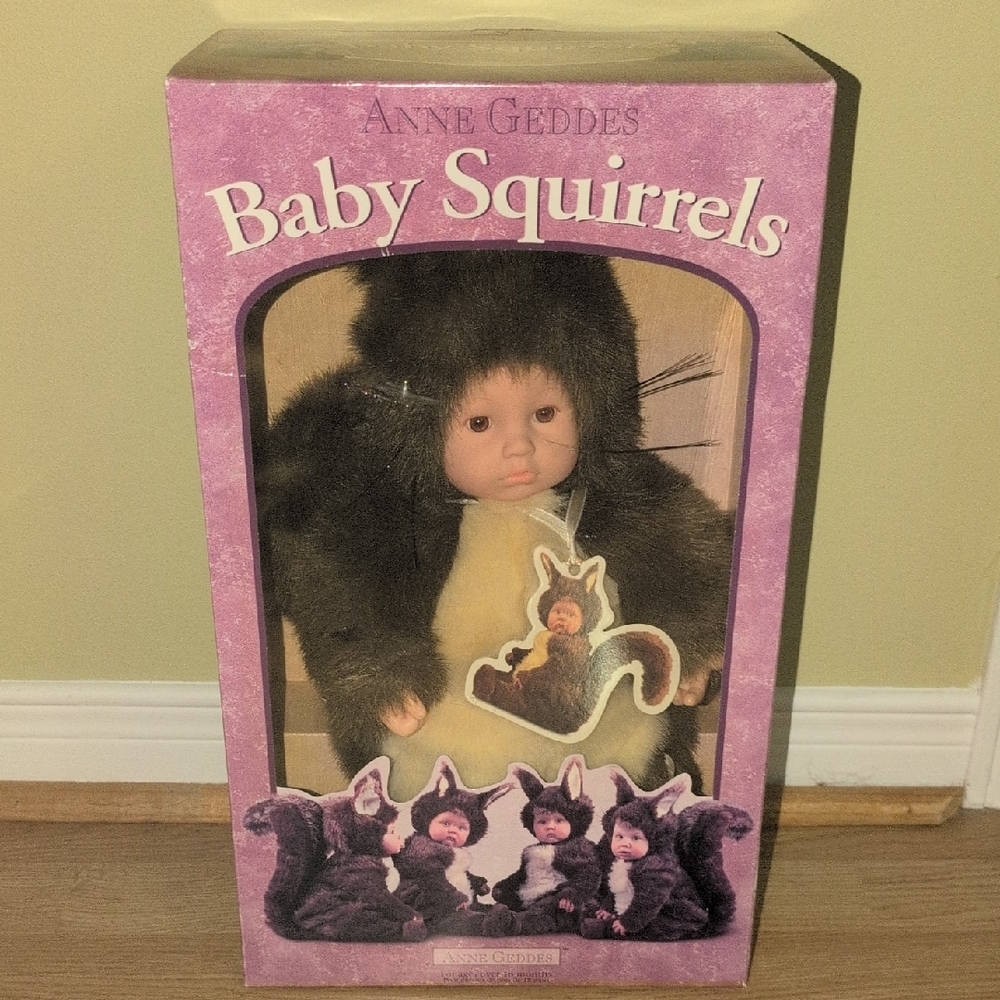 NIB Anne Geddes Baby Squirrels Stuffed Toy